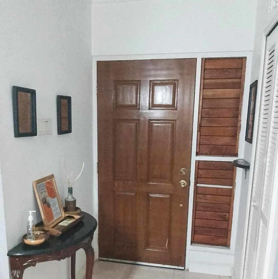 Daire Comfortable & Secure Chateau Kingston